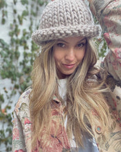 Load image into Gallery viewer, Alma Bucket Hat